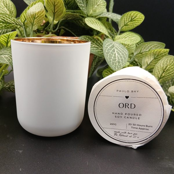 Small Vessel 200g Oud Cotton Wick Candle